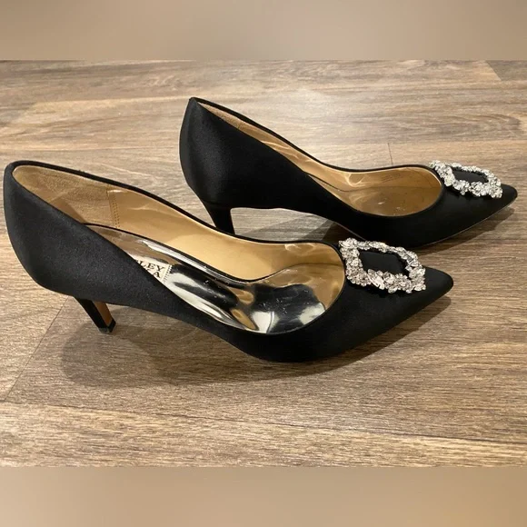 Badgley Mischka Black satin pumps - Picture 2 of 7